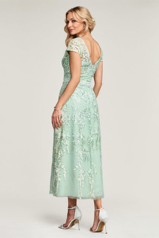 A-Line/Princess Tulle Lace Scoop Tea-Length Mother of the Bride Dresses